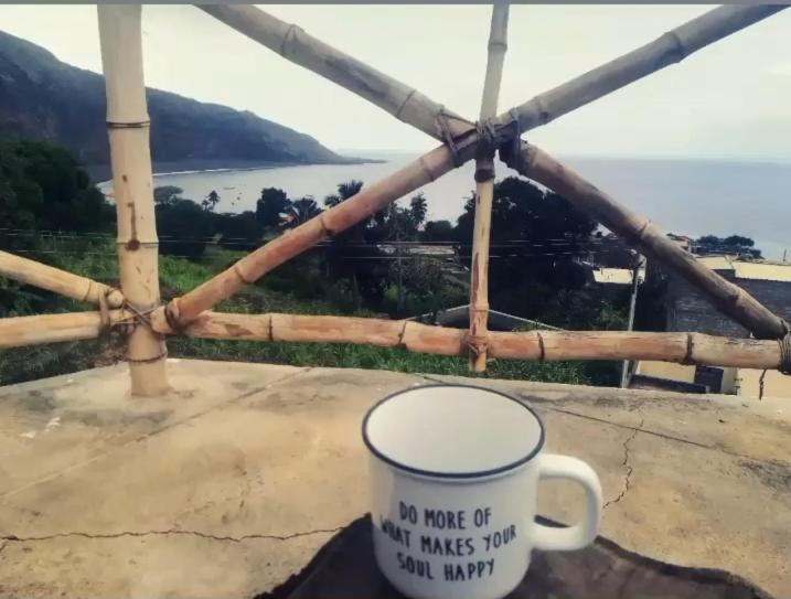 Kaza Ladera Bed & Breakfast Seladinha ภายนอก รูปภาพ