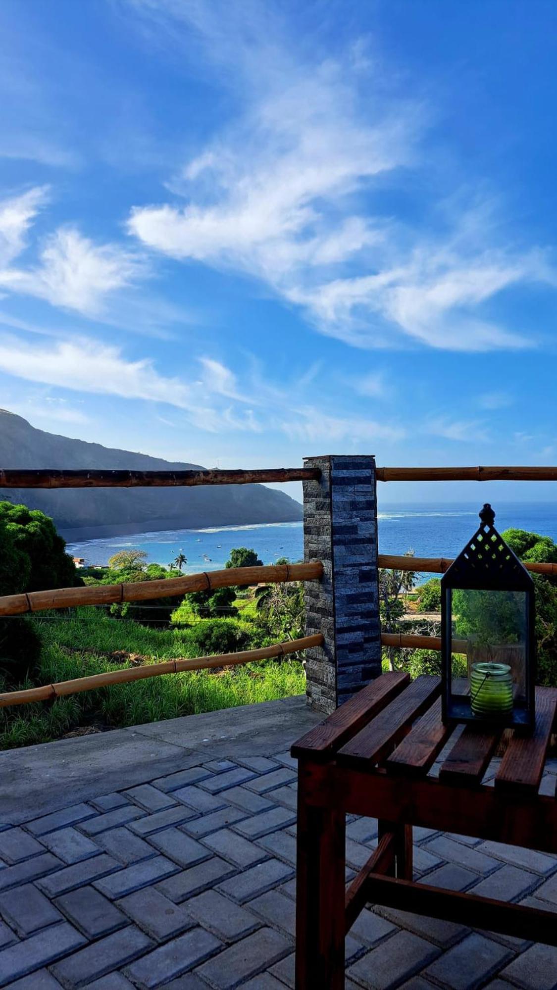 Kaza Ladera Bed & Breakfast Seladinha ภายนอก รูปภาพ
