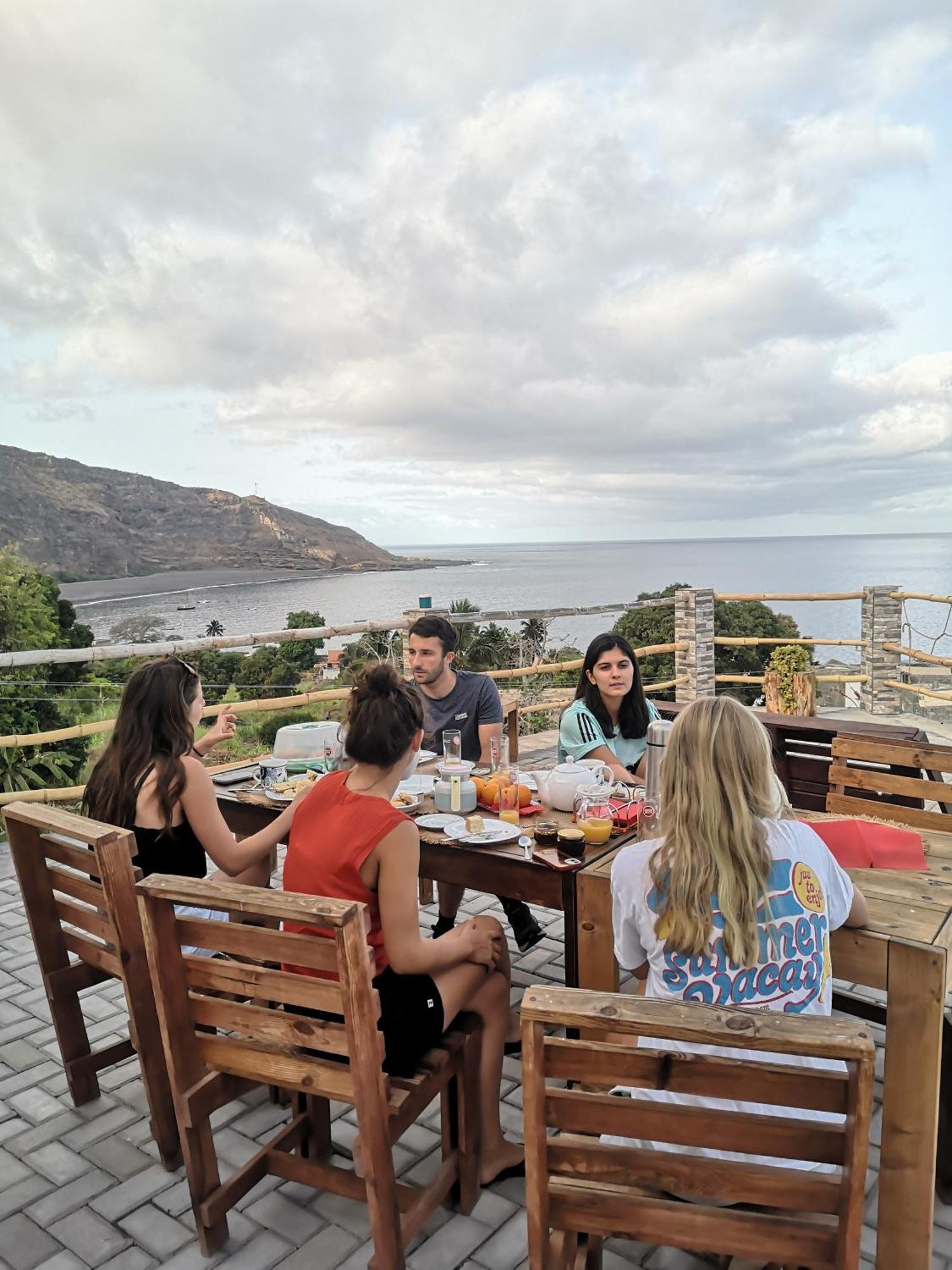 Kaza Ladera Bed & Breakfast Seladinha ภายนอก รูปภาพ