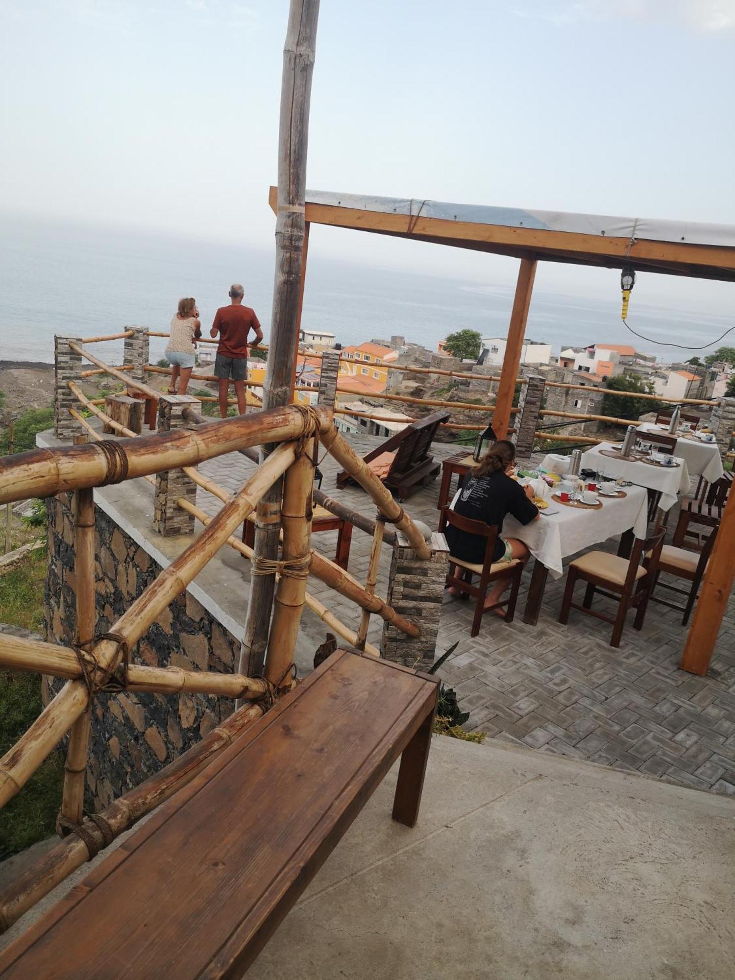 Kaza Ladera Bed & Breakfast Seladinha ภายนอก รูปภาพ