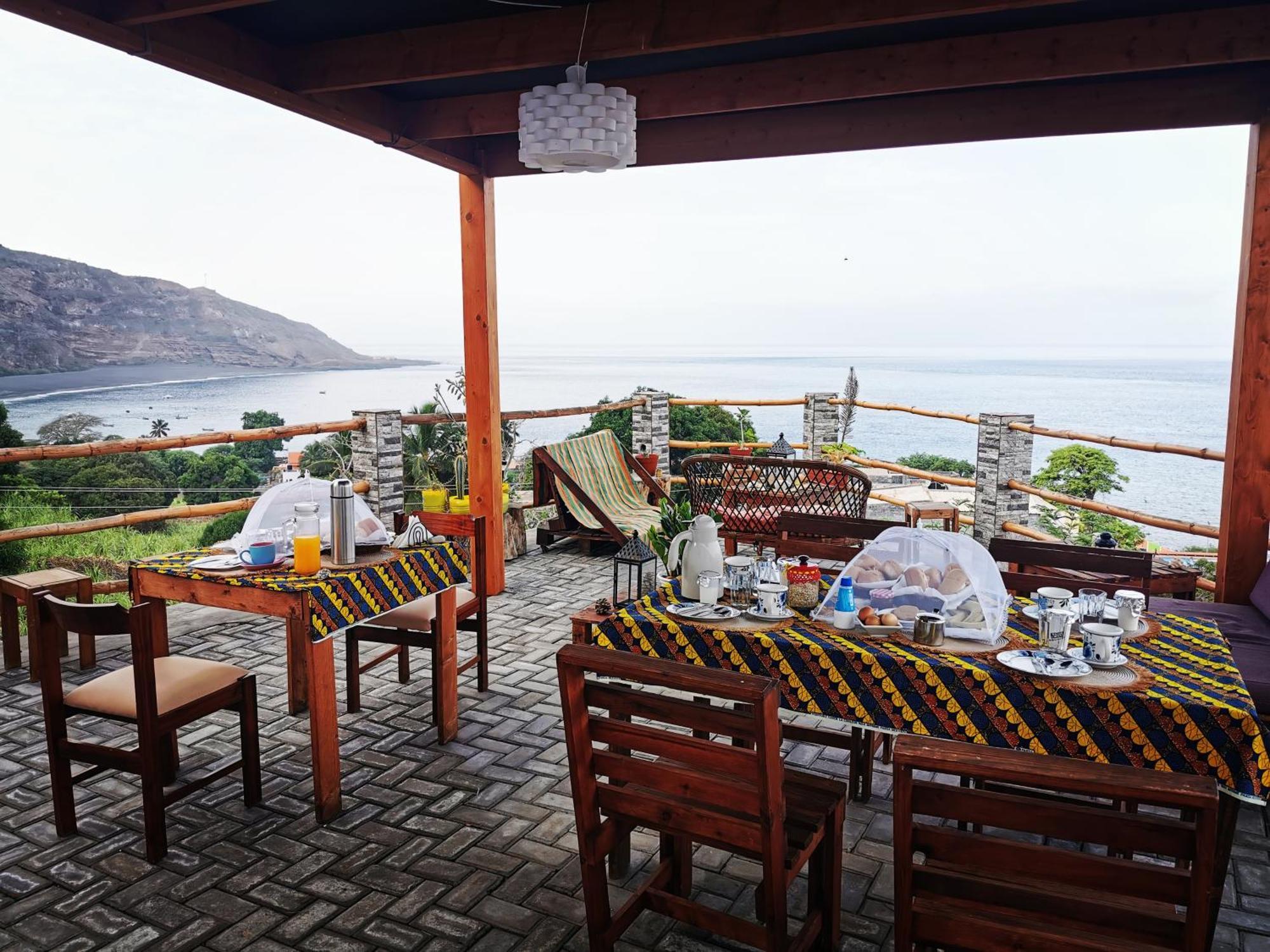 Kaza Ladera Bed & Breakfast Seladinha ภายนอก รูปภาพ