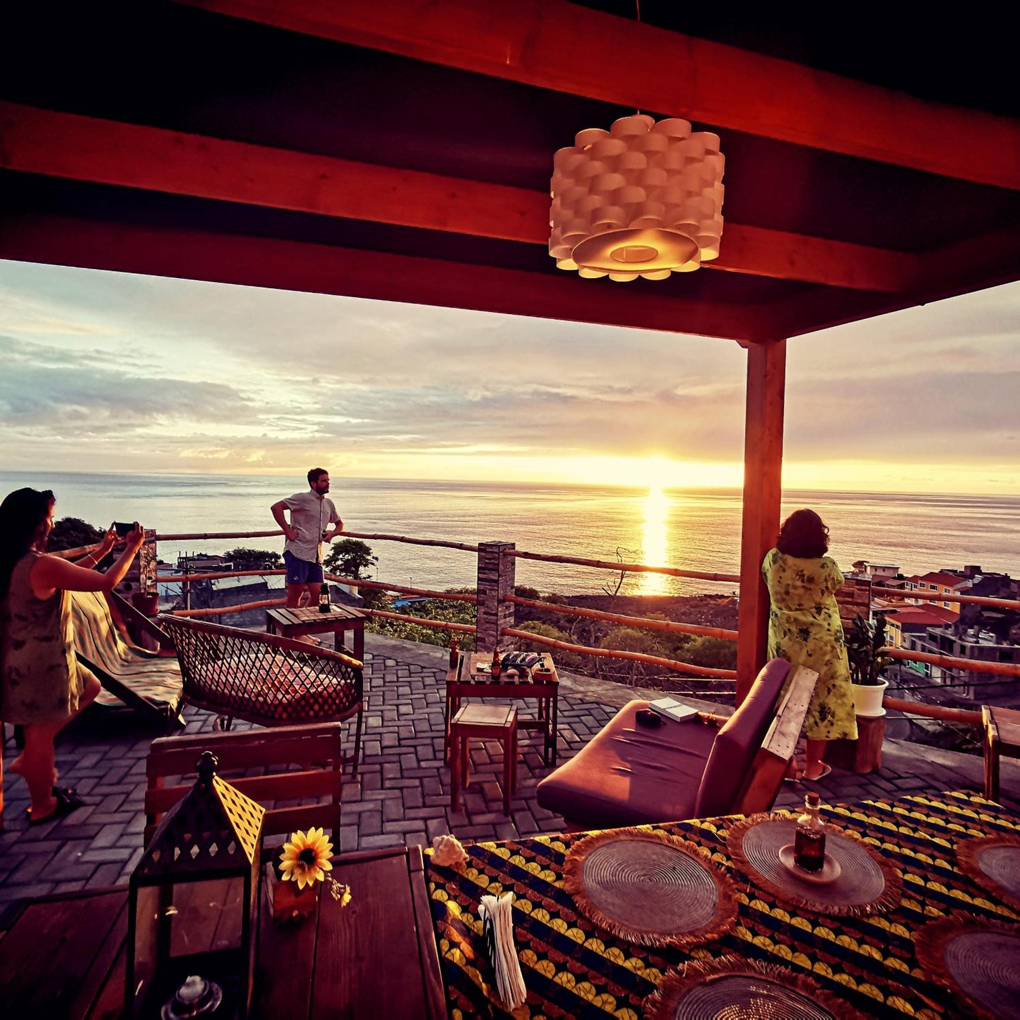 Kaza Ladera Bed & Breakfast Seladinha ภายนอก รูปภาพ